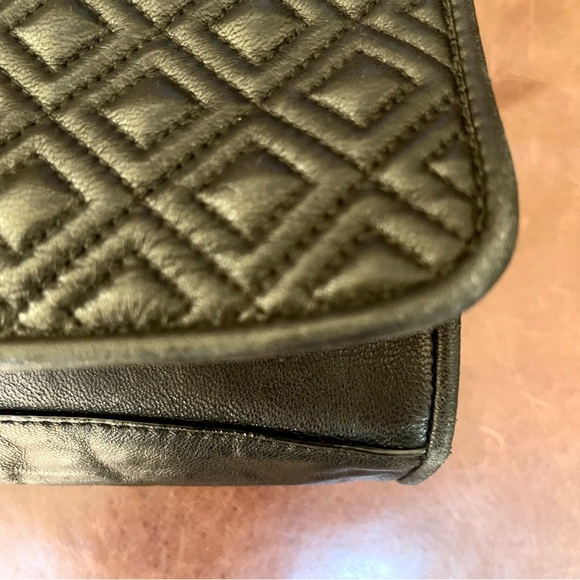 Tory Burch Leather Fleming Medium Shoulder Bag - Picture 13 of 15